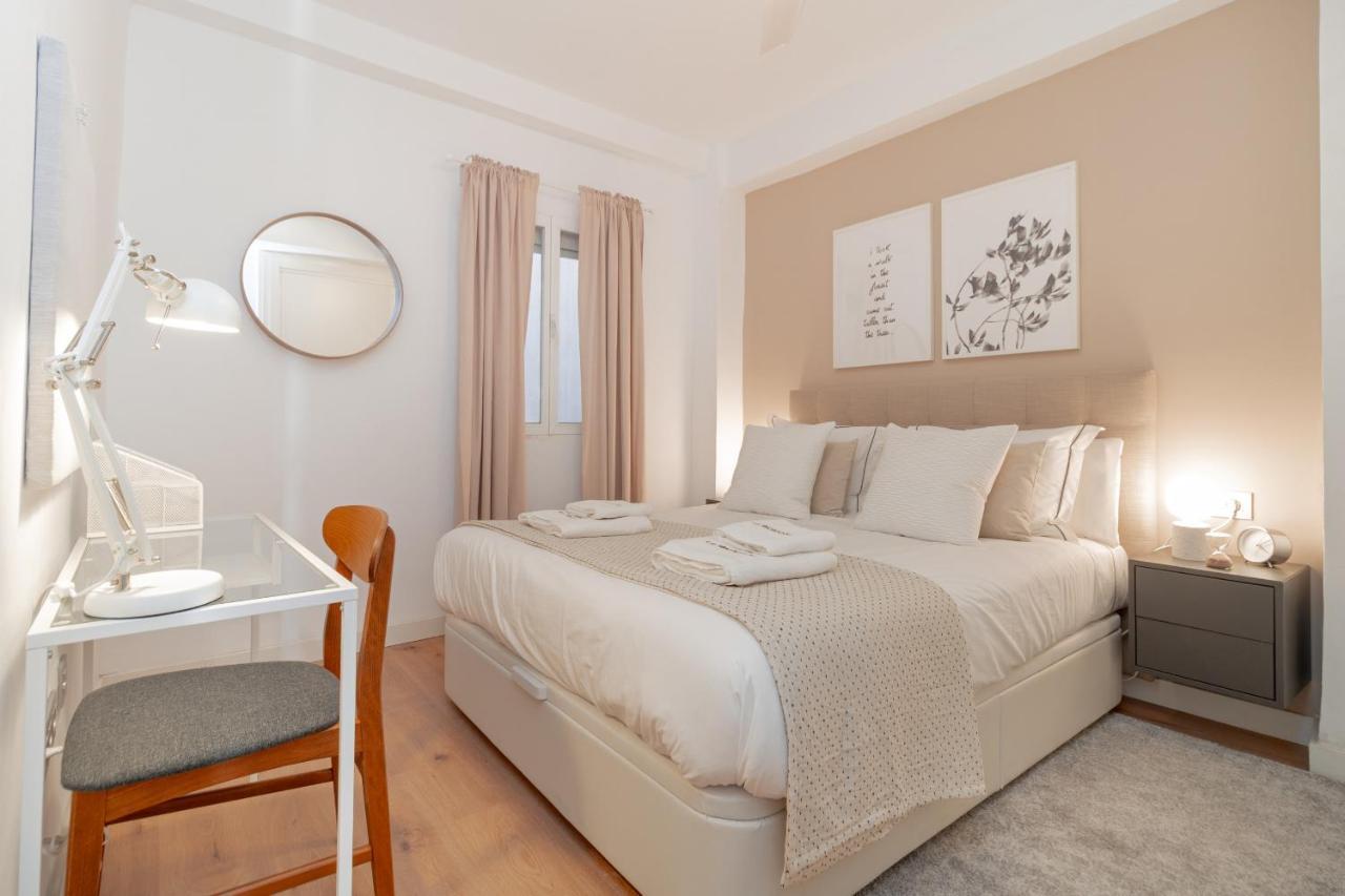 C24 Fantastic 4 Bedroom With Terrace マラガ エクステリア 写真